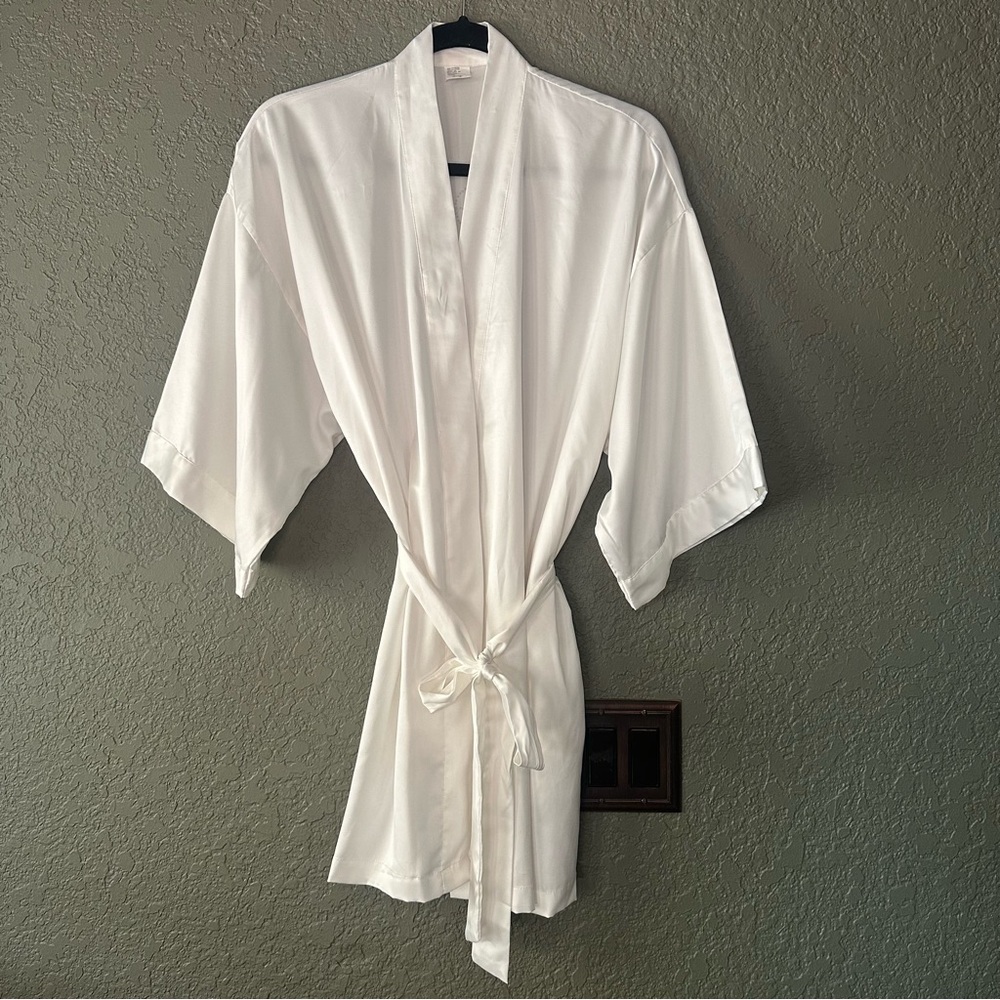 Bride robe - Picture 2 of 5